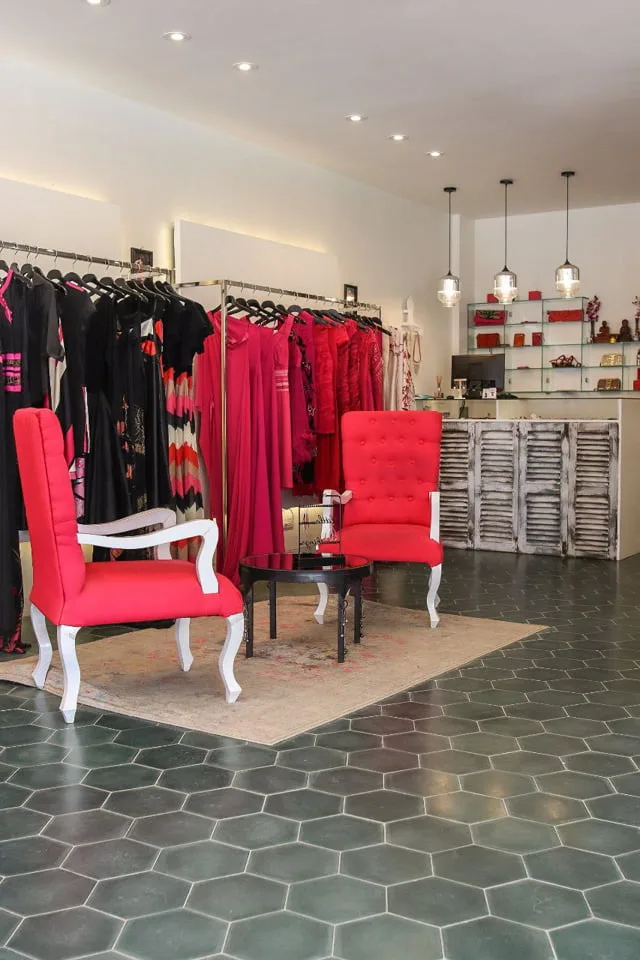 Ambre Fashion Shop — détail collection