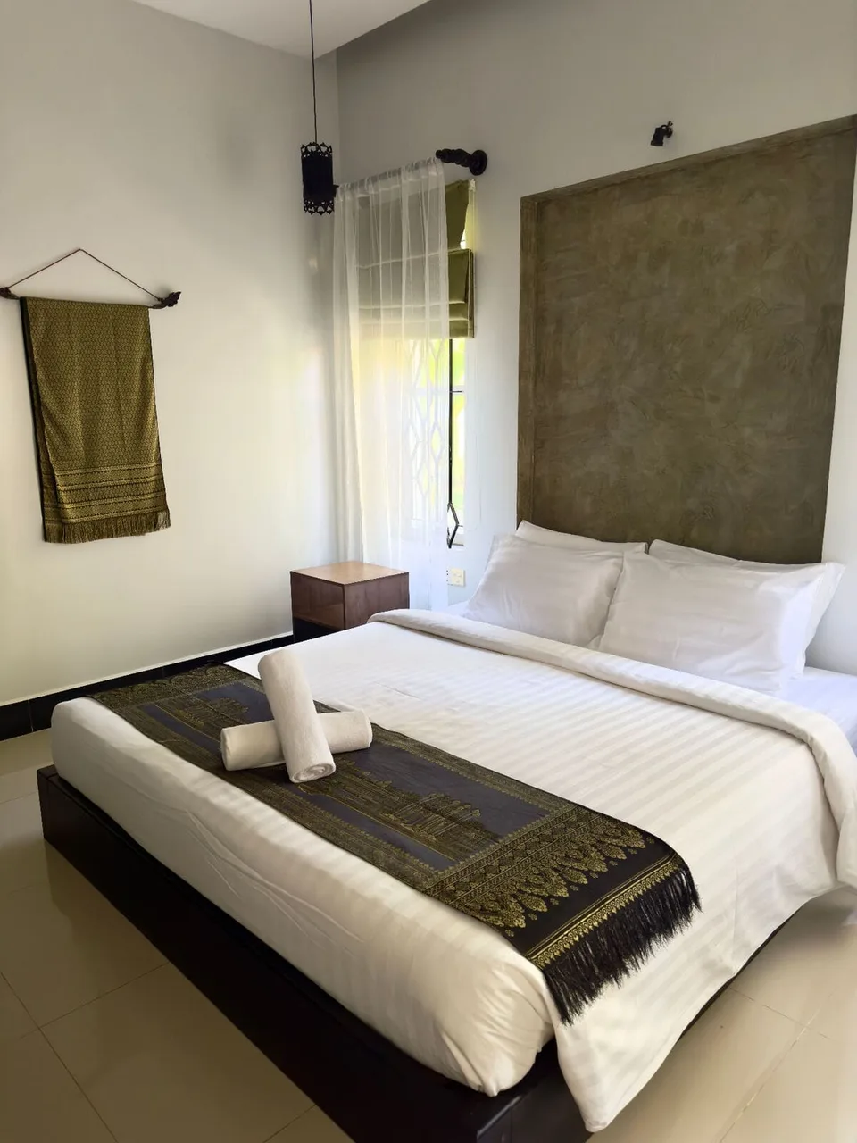 Banana Resort — piscine et jardin tropical