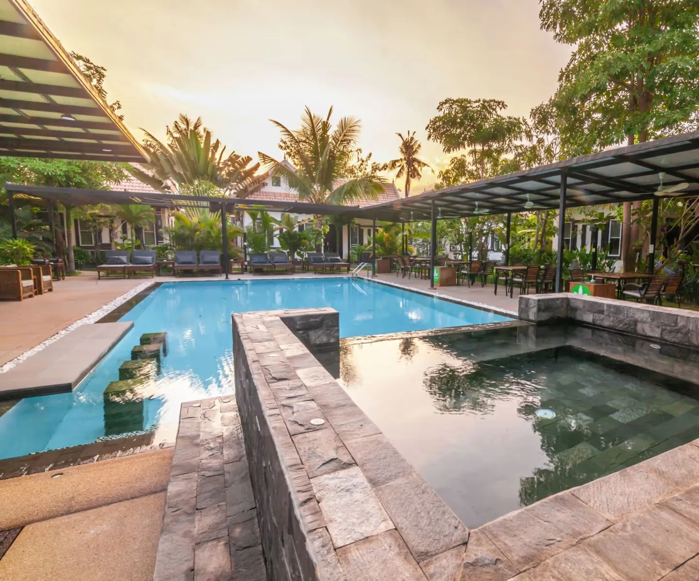 Banana Resort — villa et terrasse