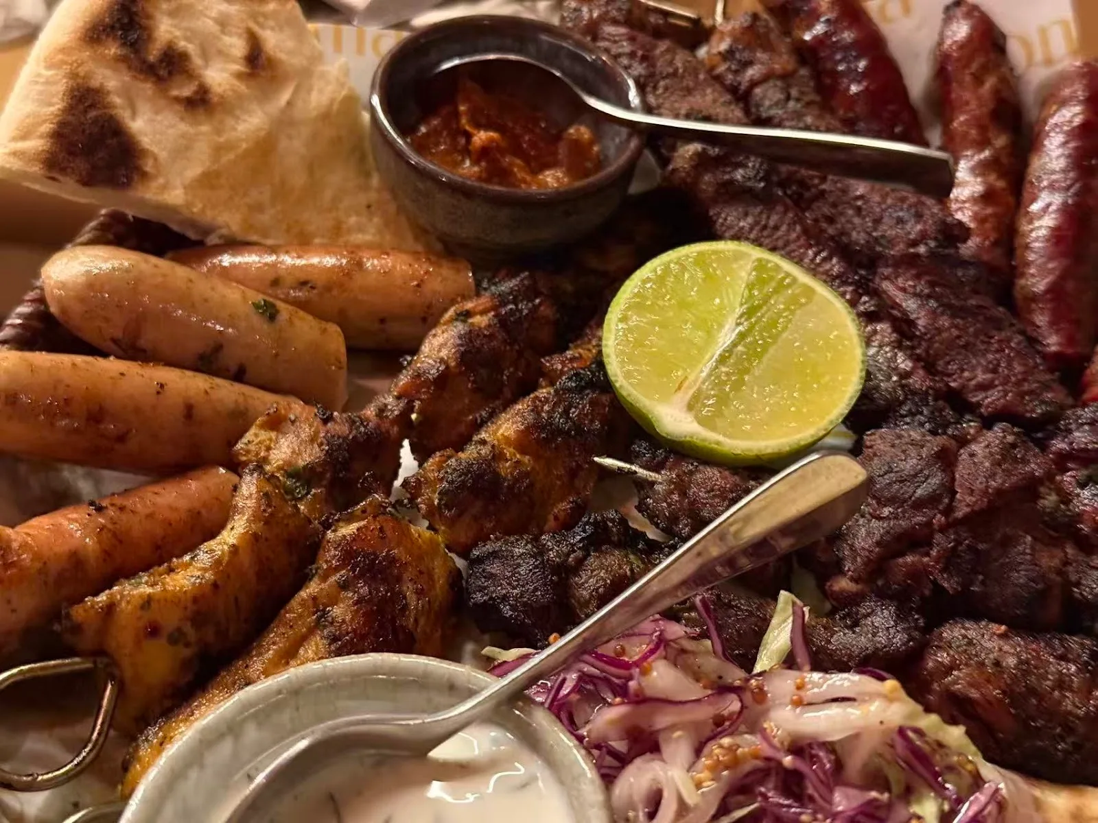 Grillades au Boma, Langka Lane