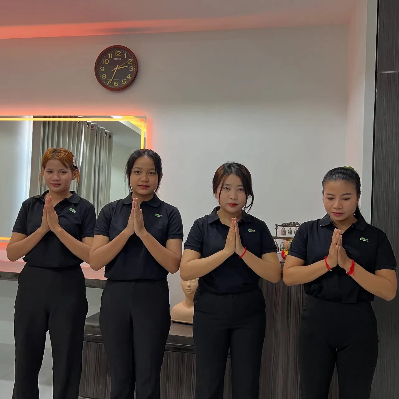 Cholsa Spa — private treatment suite