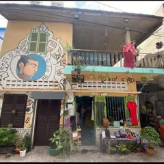 ស្នួខោអាវ- Clothesline Resale Boutique Secondhand & Eco Shop — photo