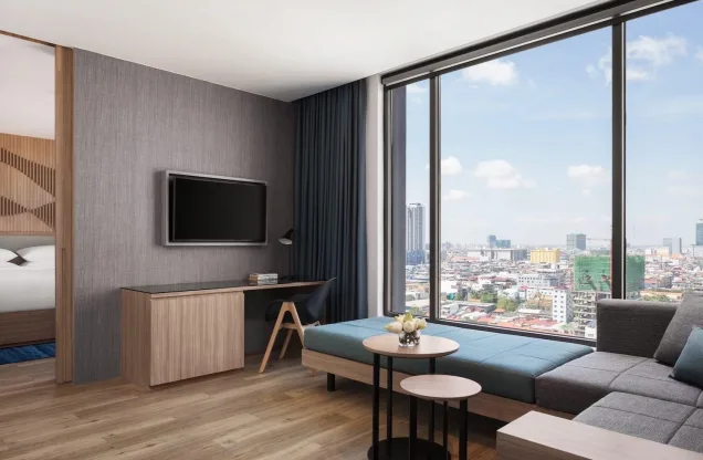 Courtyard by Marriott Phnom Penh — photo