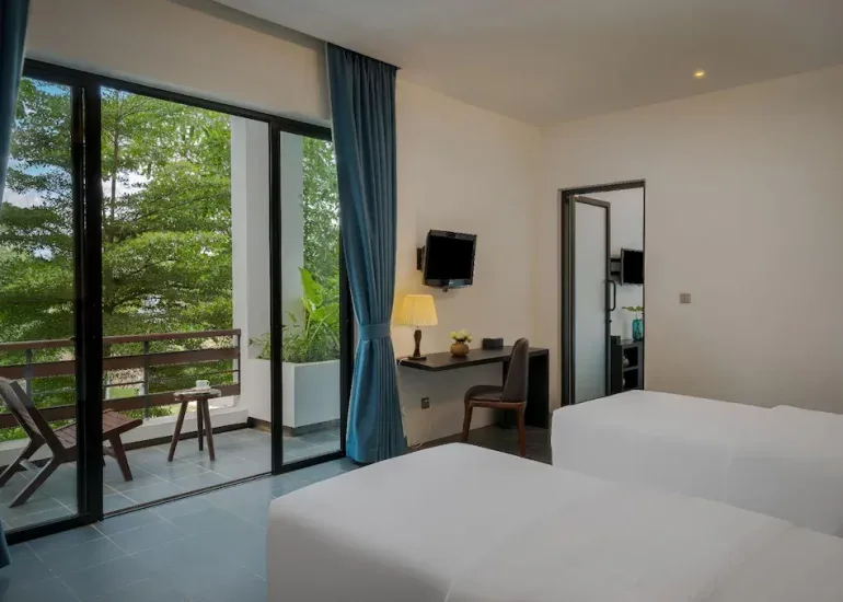 Eightfold Urban Resort — photo 3