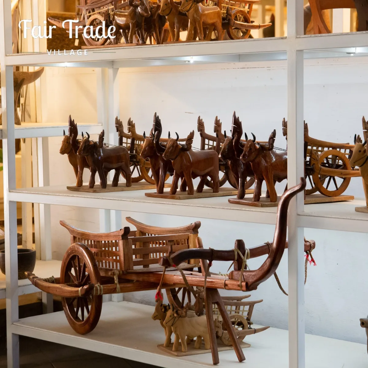 Fair Trade Village — textiles et souvenirs