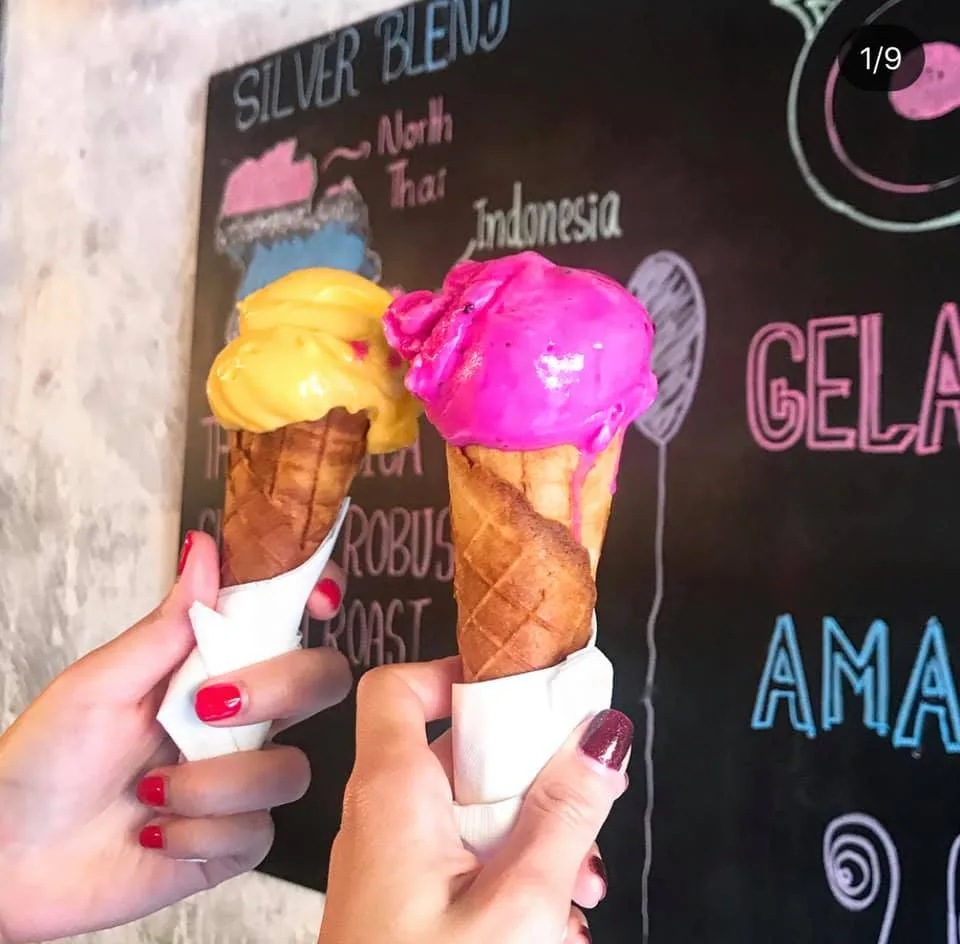 Gelato Lab — mezzanine et coin café