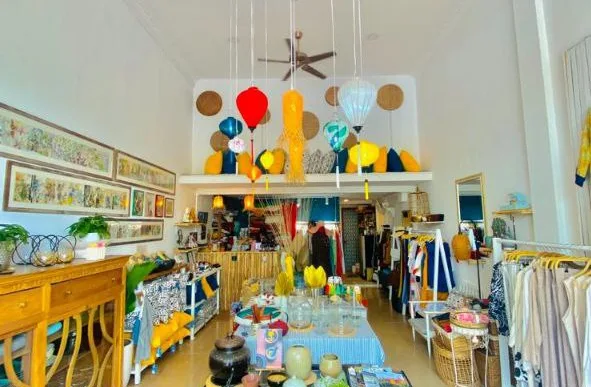 GRAY BOUTIQUE — photo