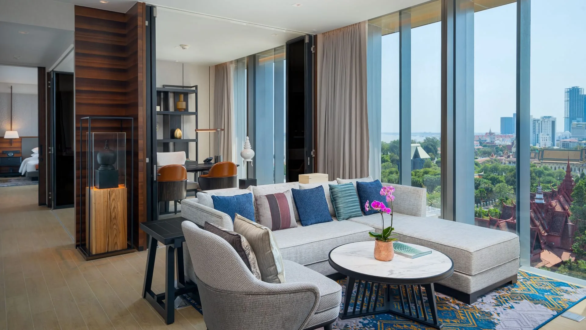 Le salon d'une suite executive
