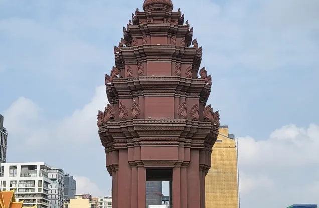 Independence Monument — stupa and nagas