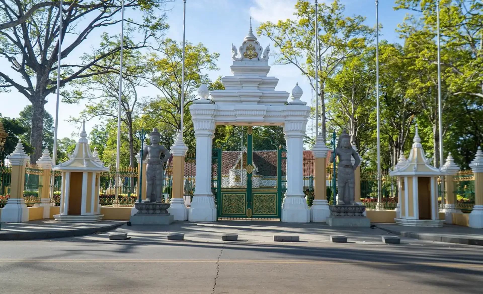 Jardins royaux de l'indépendance — parc et arbres