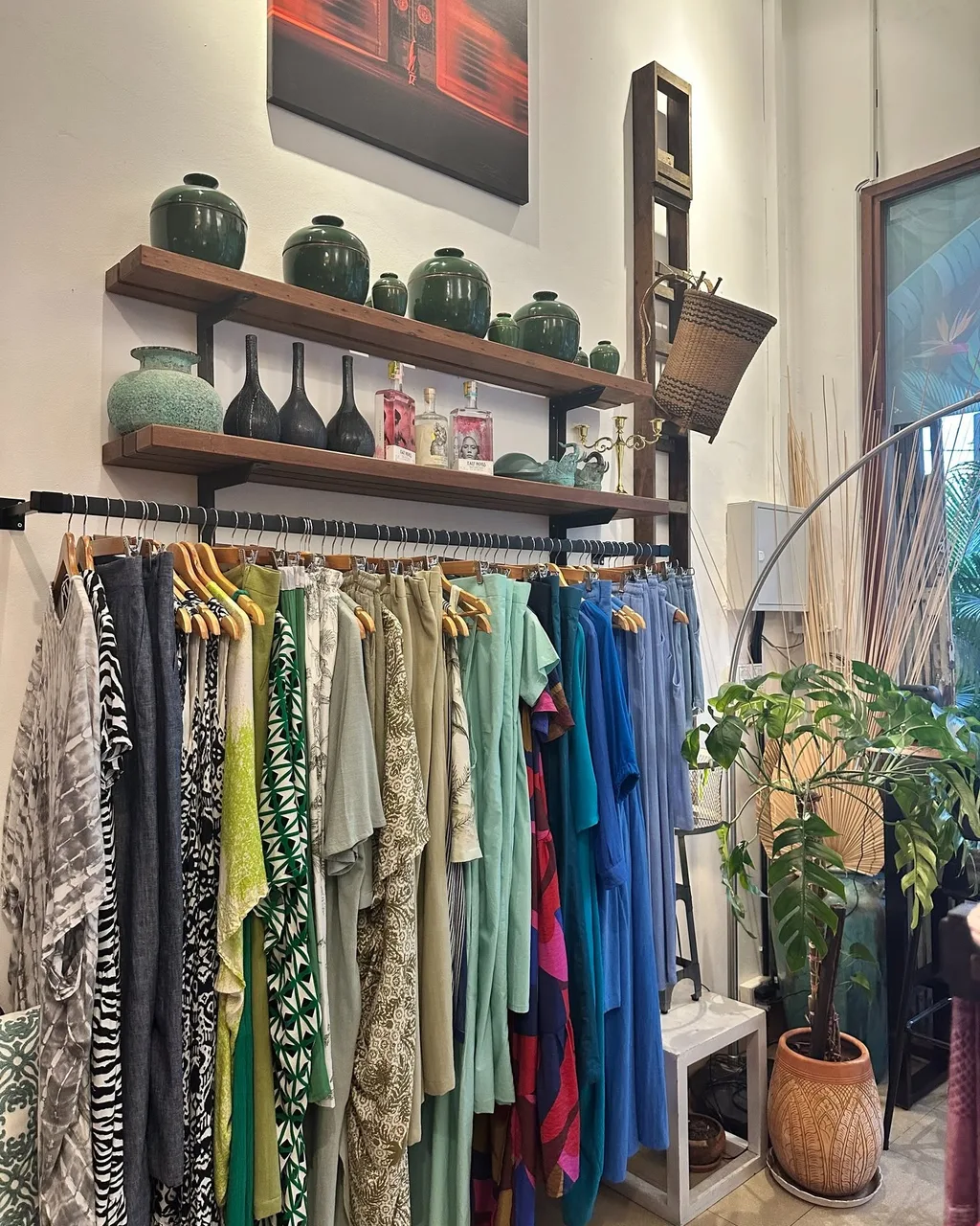 LUSH Boutique — photo 2