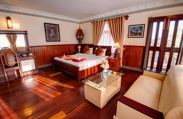 Chambre avec balcon à l'Okay Boutique Hotel