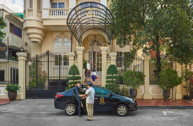 Palace Gate Hotel & Residence — photo