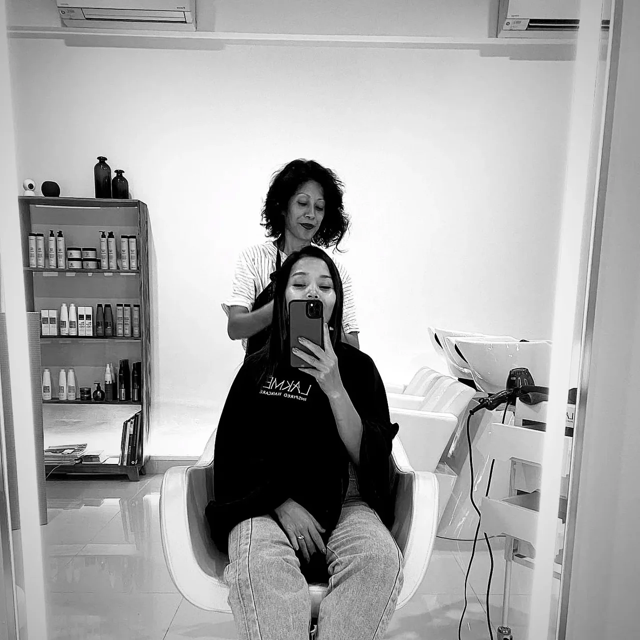 Sam Studio — ambiance du salon rue 110