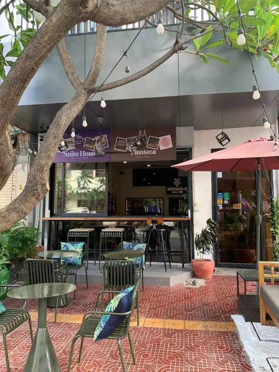 La terrasse, rue 184