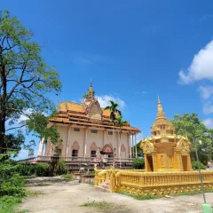 Wat Koh Pagoda — photo